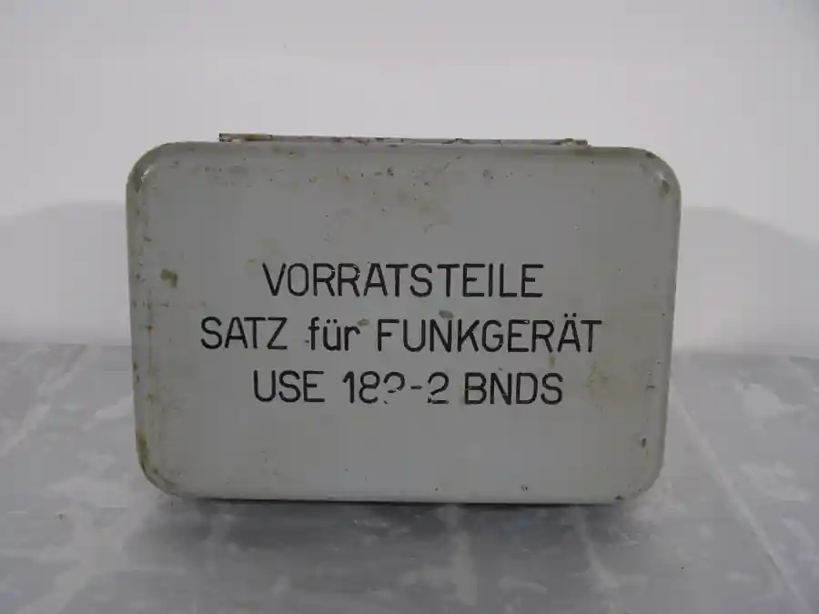 Versand Am Gleichen Tag Aufbewahrungsbox Vorratsteile Satz für Funkgerät USE 182-2 BNDS