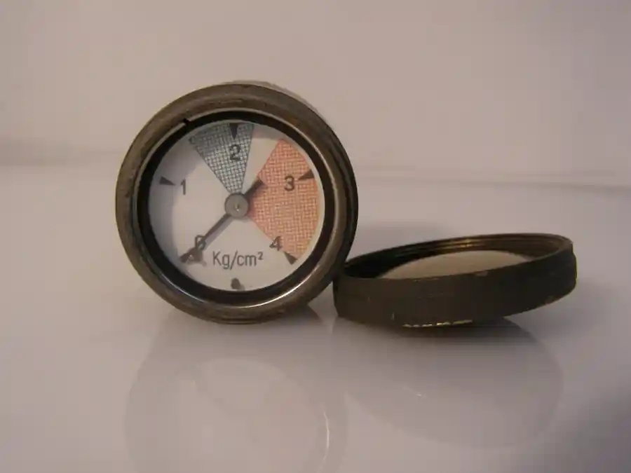Sofort Bestellen Bundeswehr Manometer / Druckanzeige 0...4 Kg/cm²