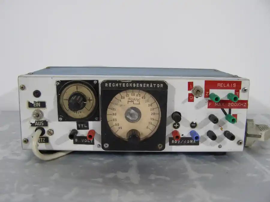 Eigenbau Rechteckgenerator Expressversand