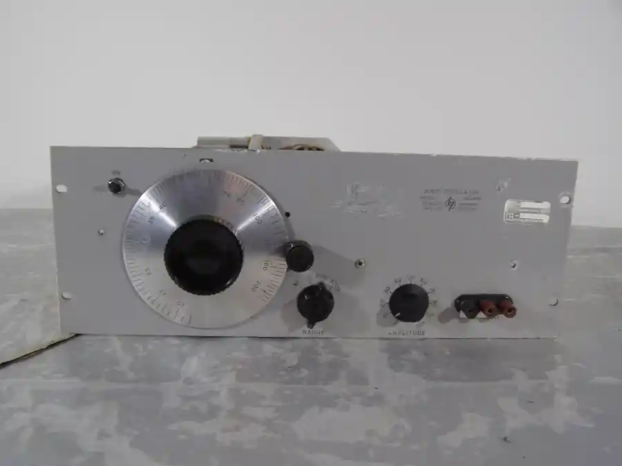 Hewlett Packard Audio Oscillator Model 200ABR Frequenzbereich 20 - 40,000 Hz Super-Preis