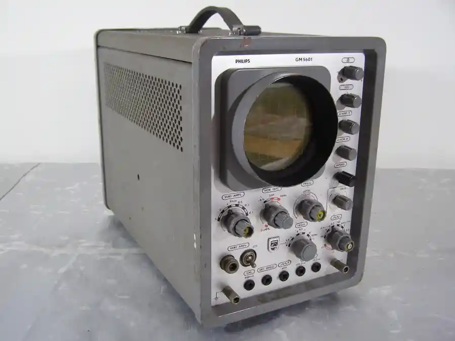 Philips HF-Oscilloscope GM5601 als Ersatzteilträger Letzte Chance