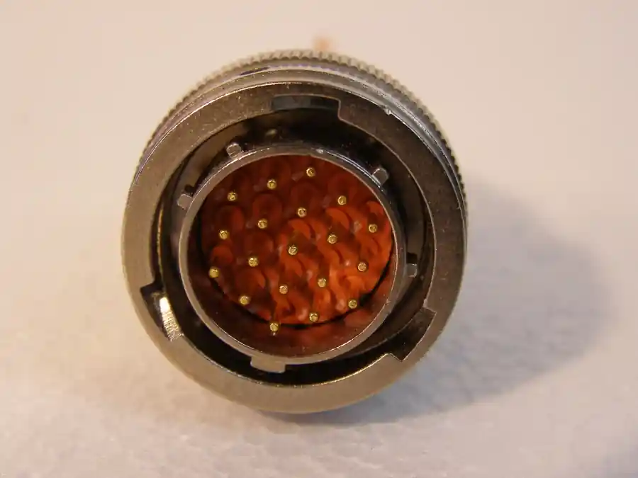 Aktuell 1x Military Connectors Rundsteckverbinder Matrix 0005 MB18R-1419PW