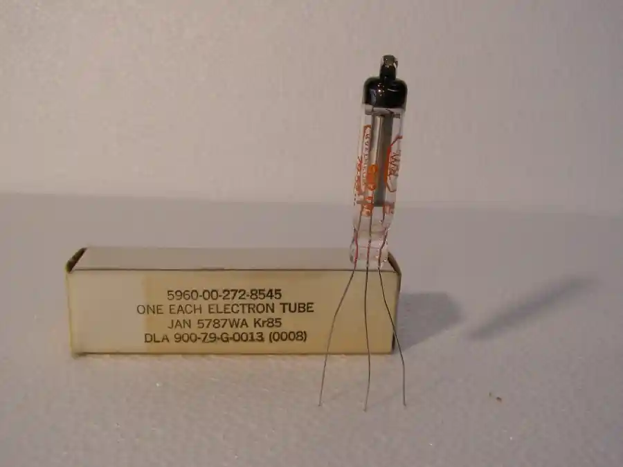 Kracherpreis Raytheon JAN 5787 WA
