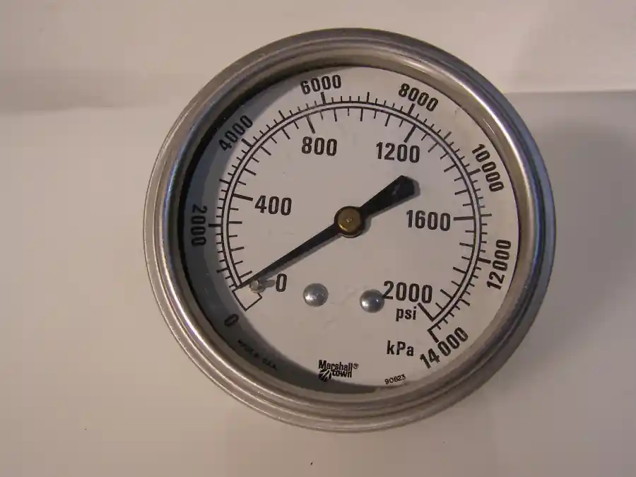 Marshalltown Manometer / Druckanzeige 0...14000 kPa / 0...2000 psi Mega-Angebot