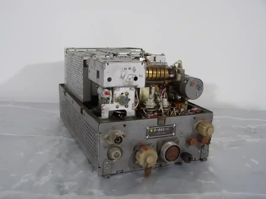 Zertifiziert Funkstation R-860