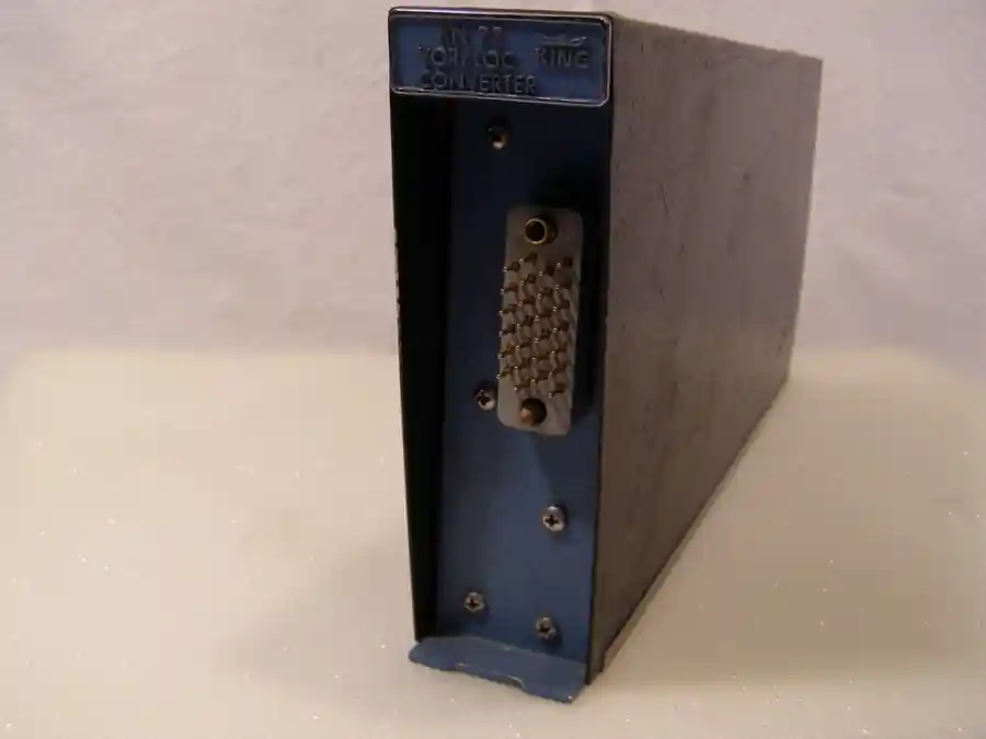 Neu KING KM 77 VOR / LOC CONVERTER