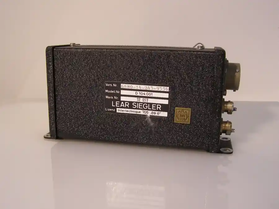 Versand Am Gleichen Tag Lear Siegler D104 001