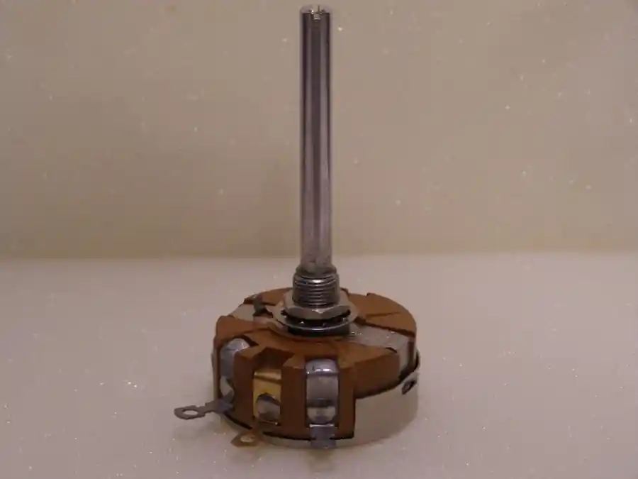 Heißes Angebot Clarostat Präzisions-Potentiometer 200 Ω 4 W