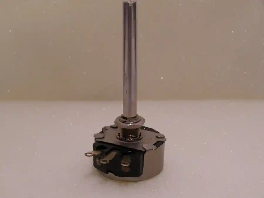 CTS Präzisions-Potentiometer 1 KΩ 4W RA20NASK102A Neue Kollektion