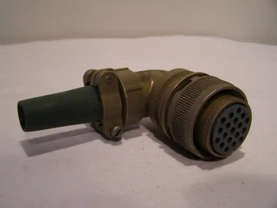 Neu ITT Cannon MS3108R22-14S Steckverbinder Stecker 19 Pol