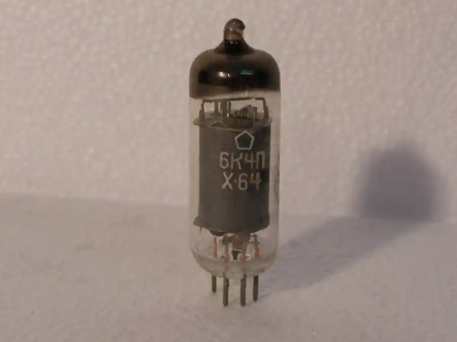 Kracherpreis USSR Tube 6K4P / CV454 / 6F31 / EF93