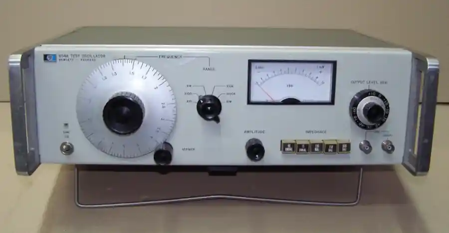 Zertifiziert HP 654A Test Oscillator / NF-Generator