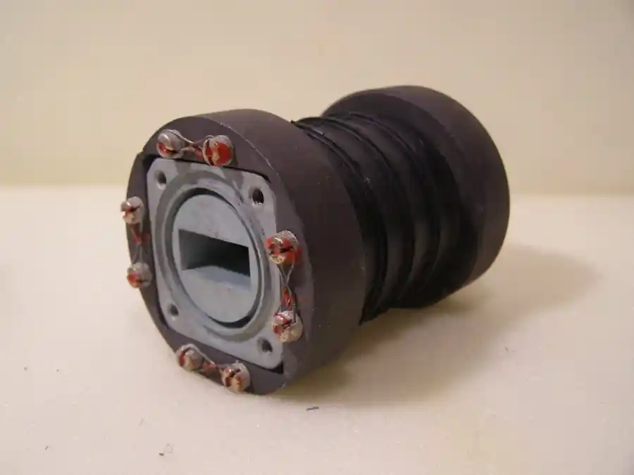 Flexibler Hohlleiter Rechteckigerhohlleiter Hochfrequenz caB23mmxH12mm Neu Im Sortiment