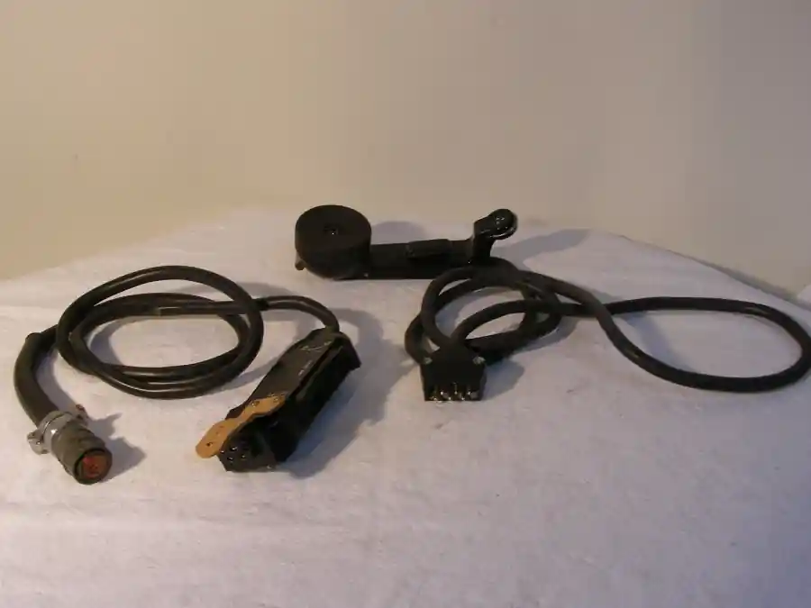 Ausverkauf Handapparat MT-50 für Funkgerät R-134 mit Adapterkabel