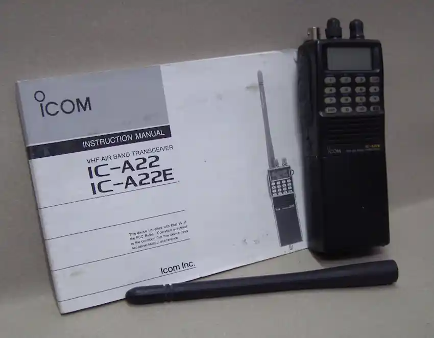 ICA.22 ICOM IC-A22E, VHF Air Band Transceiver Online Kaufen