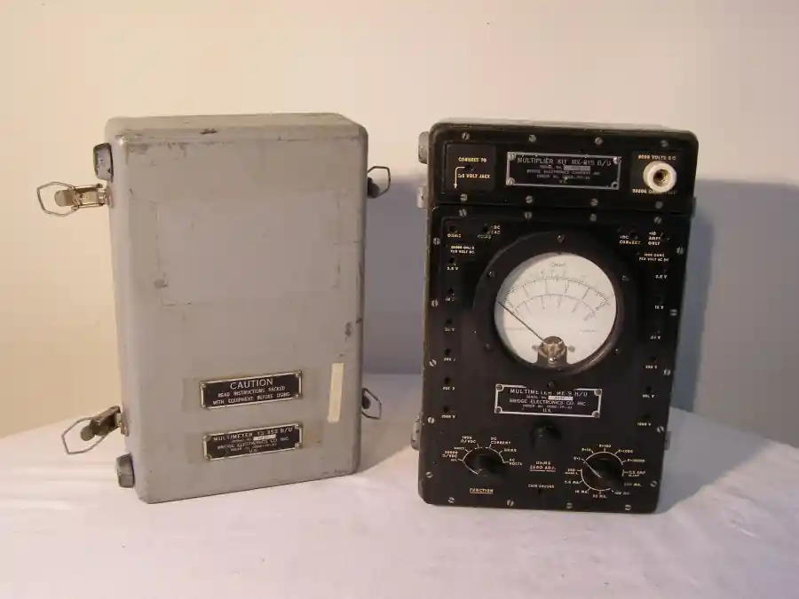 Must-Have Military Field Multimeter TS 352 BU ME9 H/U