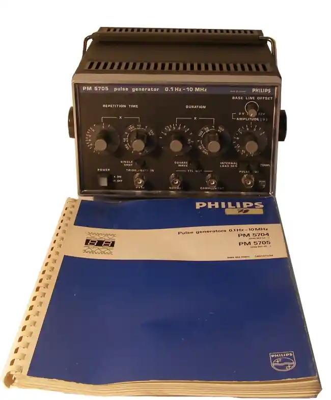 Jetzt Kaufen Philips PM5705 Pulse Generator 0,1 Hz bis 10 MHz