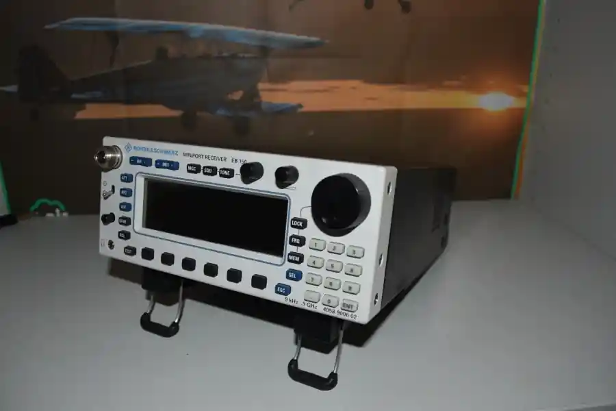 Neu Im Sortiment ROHDE & SCHWARZ EB 150 MINIPORT RECEIVER /MESSEMPFÄNGER 9Khz.... 3 GHz, z.Zt. nicht lieferbar, auf Anfrage