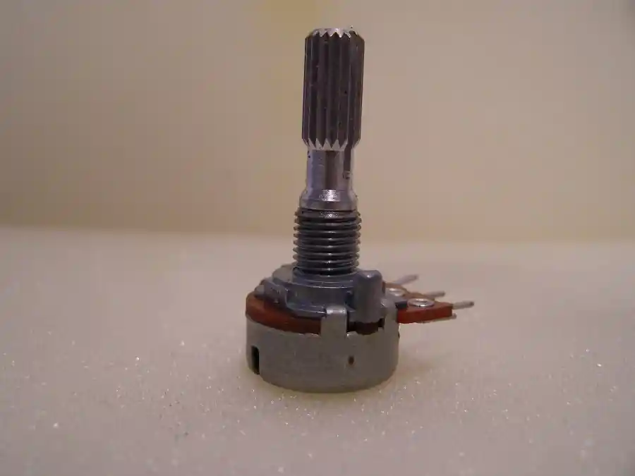 Präzisions-Potentiometer 100 kΩ 4 Stück Bestpreis
