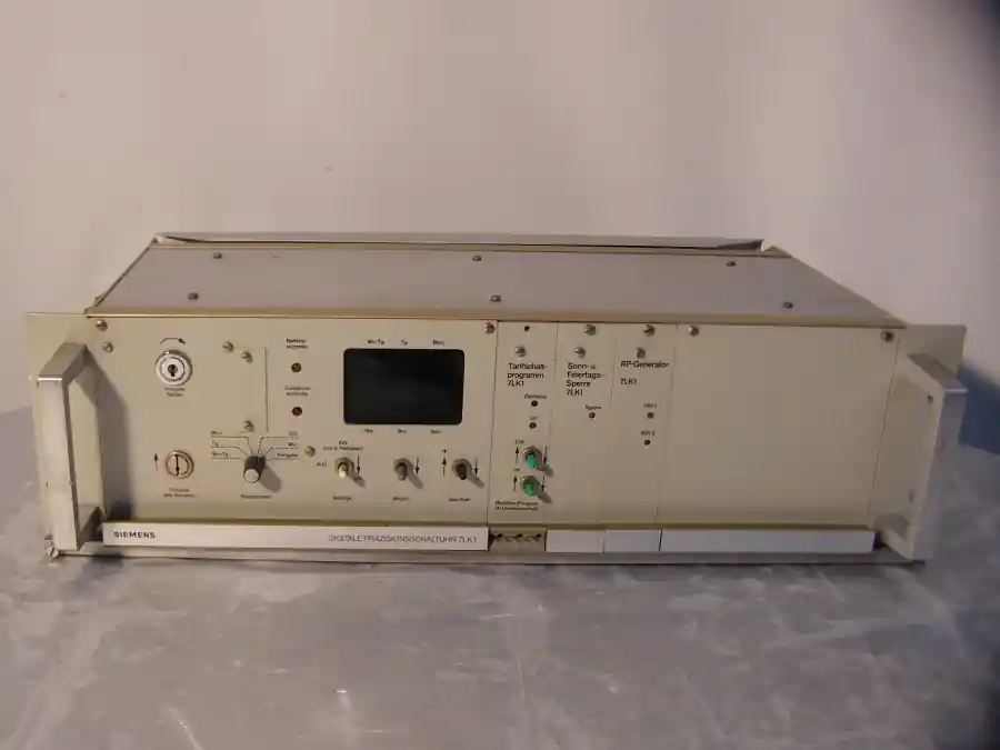 Siemens Digitale Präzisionsschaltuhr 7LK1 Neu