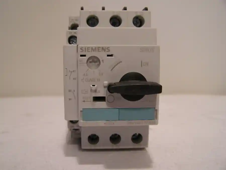 Heißes Angebot Siemens SIRIUS Leistungsschalter 3RV1021-1FA10 Max 690 V 50/60 Hz 3,5...5A