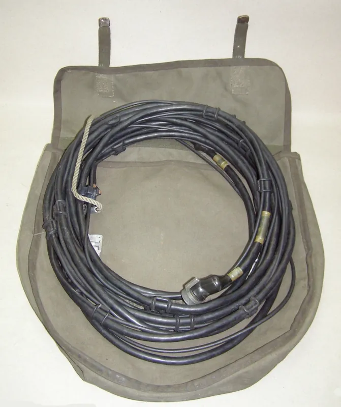 Letzte Chance Verbindungskabel 10m vom SEM25/23 zum Antennenabstimmgerät SEM 25/35 Vers.-Nr. 5995-12-150-1017