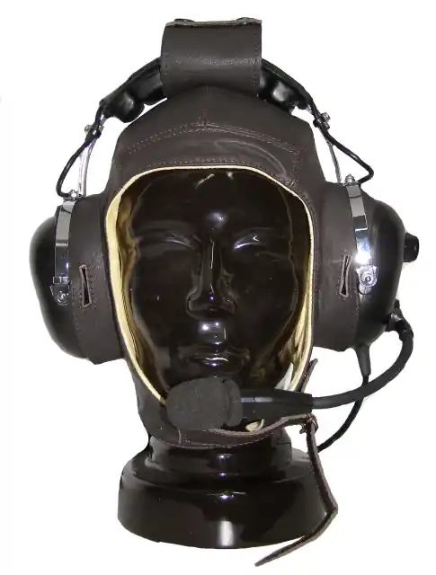 T.043 Headset-Lederhaube Sommer Farbe braun Bestseller
