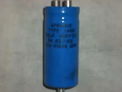 Kondensator 100 µF Markenprodukt
