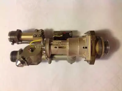 Elektronenröhre Siemens YD 106001 mit Sockel Echt
