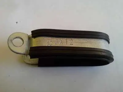 10 x Rohrschellen 3x12/12 Markenware