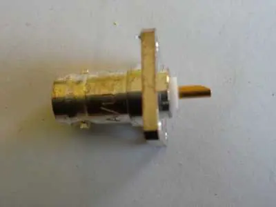 Schneller Versand N-Einbaubuchse mit 4-Loch-Flansch von Spinner