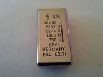 Markenware Vierfachkondensator 2394µF/5294/1866/750-63V