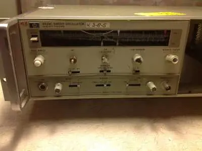Bestseller Hewlett Packard 8620C Sweep Oszillator Fallschaden