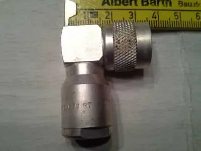Begrenztes Angebot BNC - Winkelstecker UG710 B/U RT