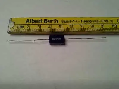 Begrenztes Angebot Kondensator 175uF +-5% - 300V