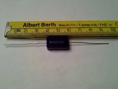 Sale 5 x Kondensator 910uF +-2% - 300V