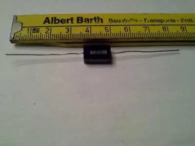 Highlight 5 x Kondensator 360uF +-5% - 500V