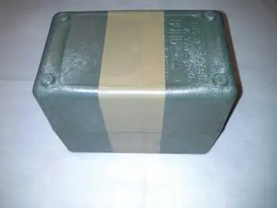 Nur Für Kurze Zeit GFK-Kiste mit Schaumstoffeinlage 16 x 10 x 12cm