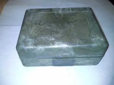 Sichere Zahlung GFK-Kiste mit Schaumstoffeinlage 20 x 16 x 8cm
