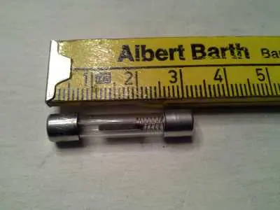 Ausverkauf 10 x Sicherung 125V Typ F02B125V1-1/2A