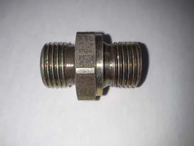 Kässbohrer Einschraubstutzen Adapter gerade Preis Gesenkt