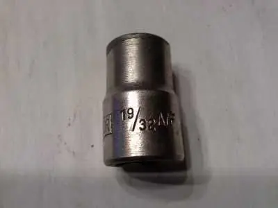 Markenware Nuss Steckschlüssel 19/32"