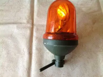 Bestpreis Rundumleuchte Bosch RKLE 90 Gelb 24V 45 W mit Defekt