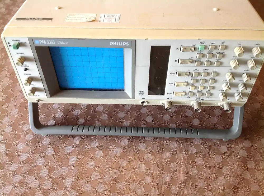 FLUKE ( Philips ) PM 3065 100 MHz Oszilloskop Günstig