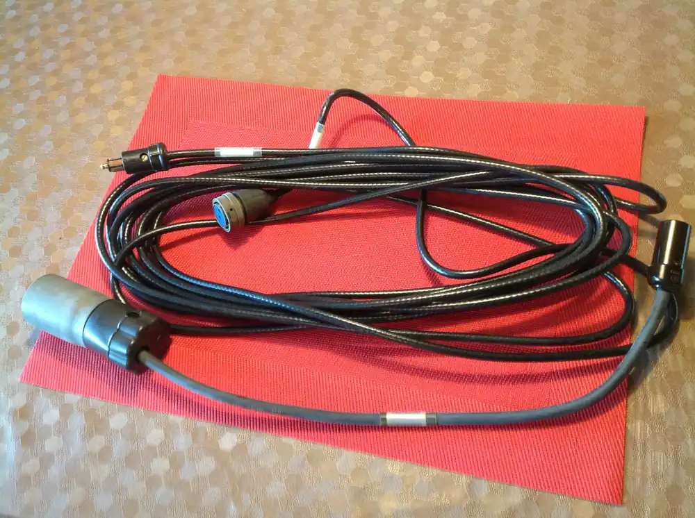 Preiswert Stromversorgungskabel mit Stecker 2, 2c und DIN-Anschluß 10 m mit Adapterkabel für Fremdladesteckdose ( Schweinsnase ) 0,60 cm