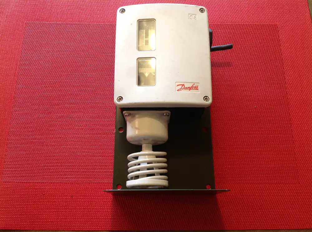 Echt Danfoss Termostat mit Raumfühler / Temeraturregler Typ RT 4