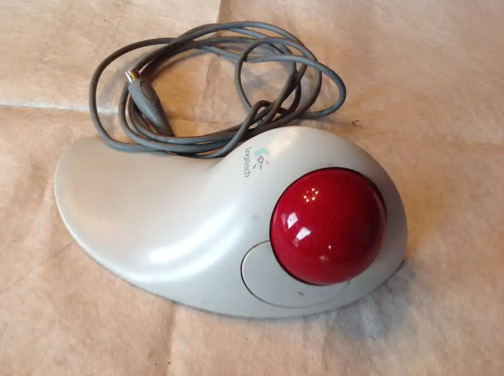 Logitech Trackman Marble FX PS/2 Trackball Optical T-CJ12 Knallerangebot
