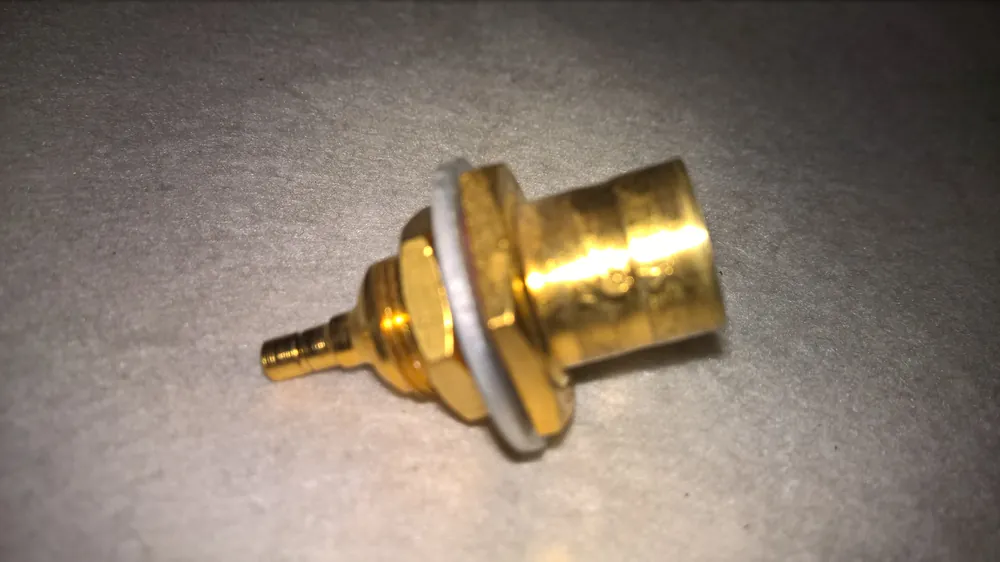 Neu Im Sortiment Adapter BNC Buchse auf SMB Stecker vergoldet 51-075-6601