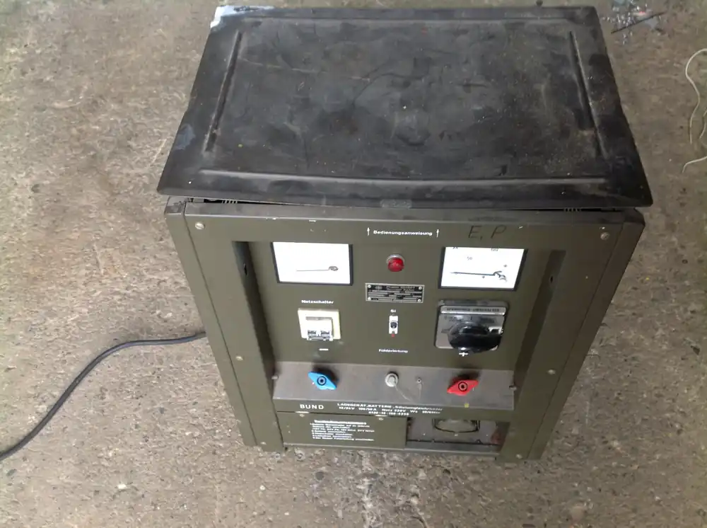 Versand Am Gleichen Tag Frako Batterie-Ladegerät, Siliziumgleichrichter 12 / 24 V