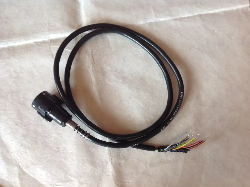 Must-Have Fernsprechkabel 75 - SEL 56 - mit 1 x U-77/U Stecker - Länge 1m